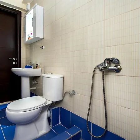 Apartment House Litsa 1 In Potos